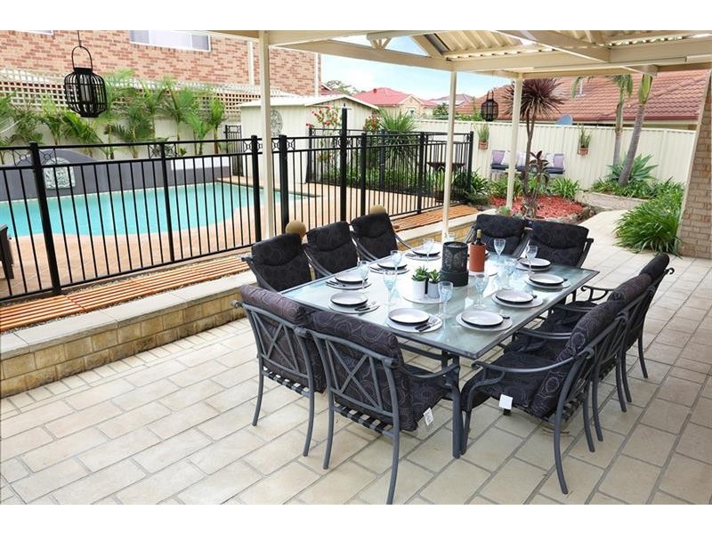 10 Buckley Cl, Fairfield West NSW 2165