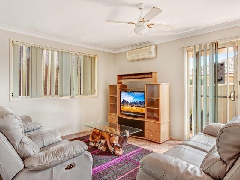 12 Candlewood  Cl, Kanwal NSW 2259