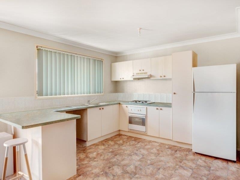 12 Candlewood  Cl, Kanwal NSW 2259