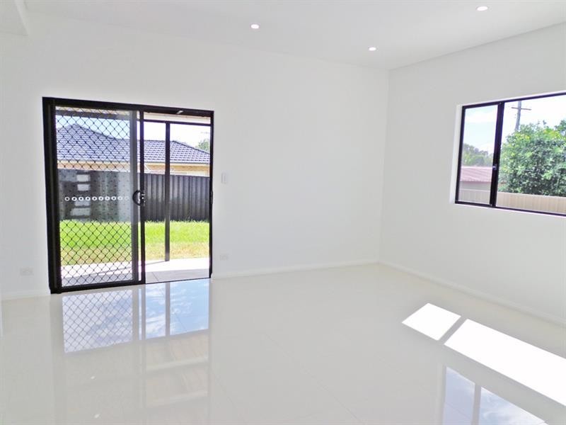 14 Megan Ave, Smithfield NSW 2164