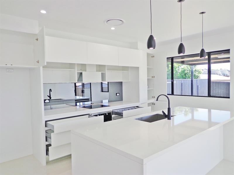 14 Megan Ave, Smithfield NSW 2164