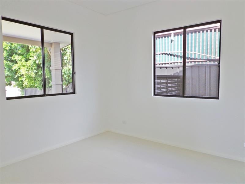 14 Megan Ave, Smithfield NSW 2164