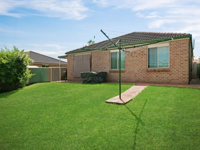 12 Candlewood Cl, Kanwal NSW 2259