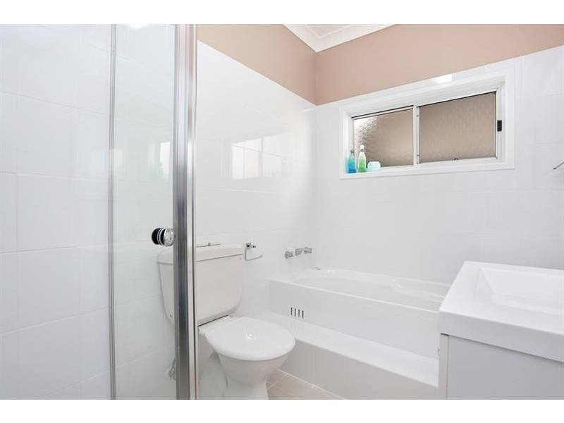 130 Stella St, Fairfield Heights NSW 2165