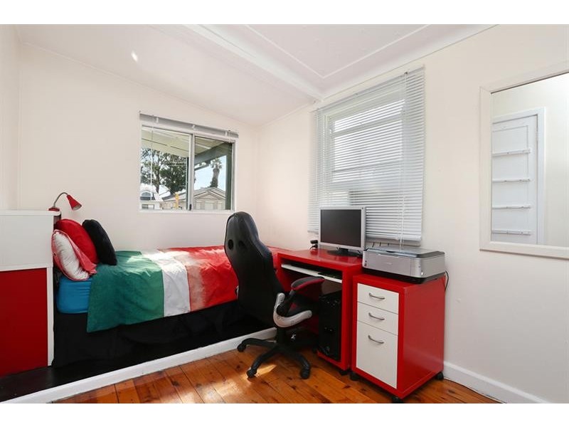 130 Stella St, Fairfield Heights NSW 2165