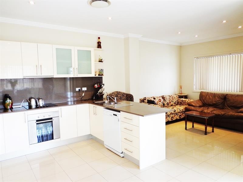 122 Polding St, Smithfield NSW 2164