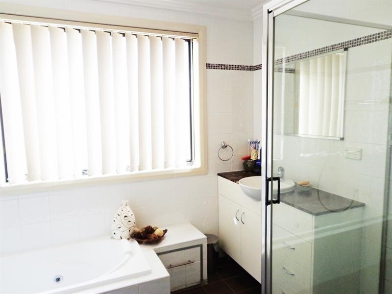 122 Polding St, Smithfield NSW 2164