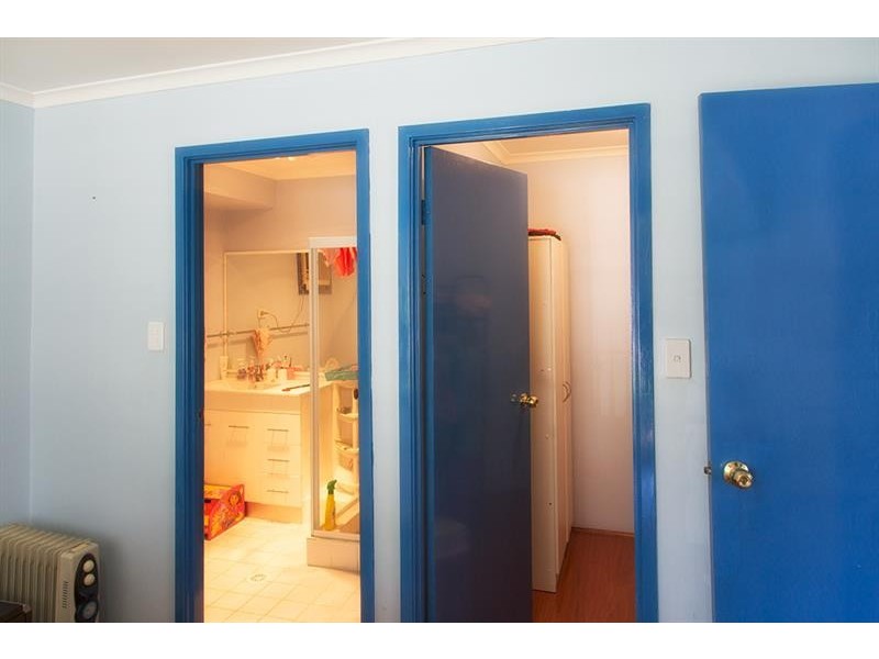 13 Wellwood Ave, Moorebank NSW 2170