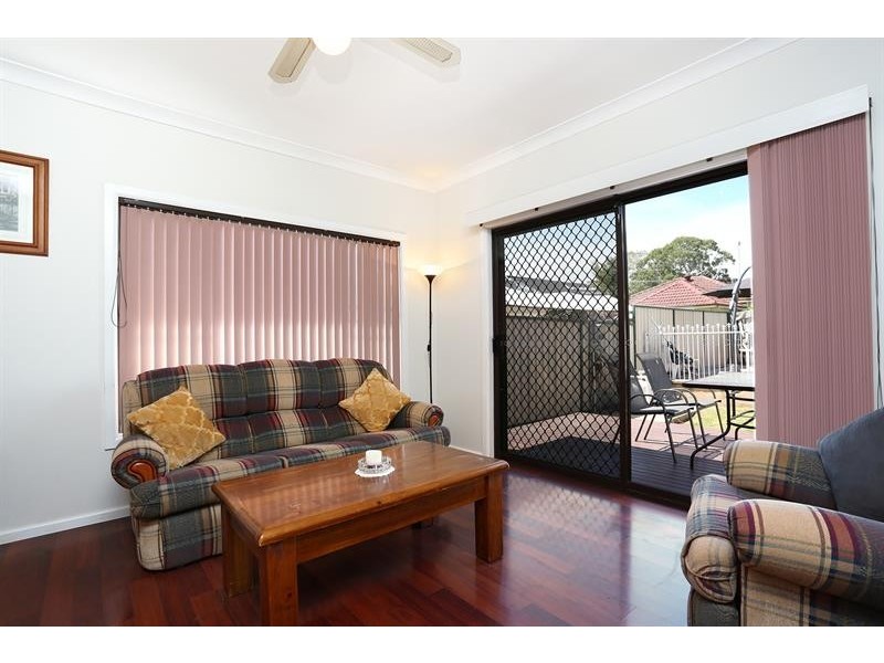 21 Fifth Ave, Canley Vale NSW 2166