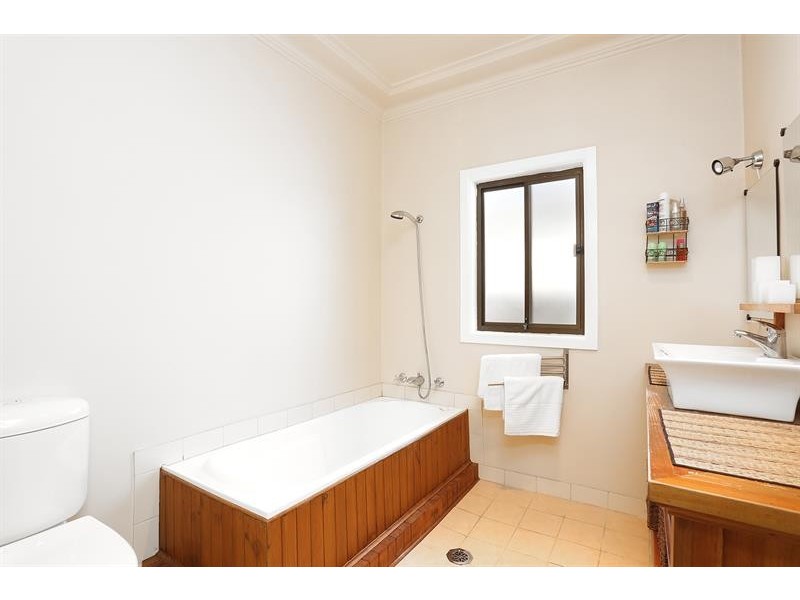 21 Fifth Ave, Canley Vale NSW 2166