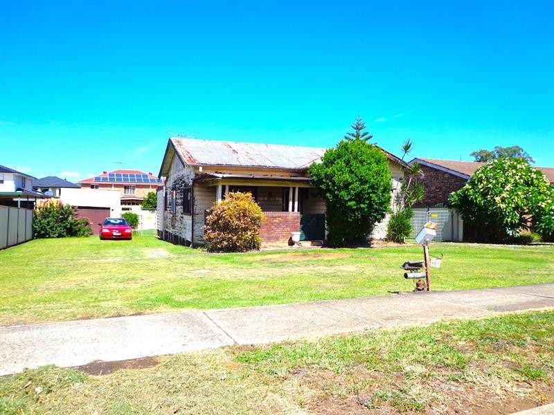 461 Hamilton Rd, Fairfield West NSW 2165
