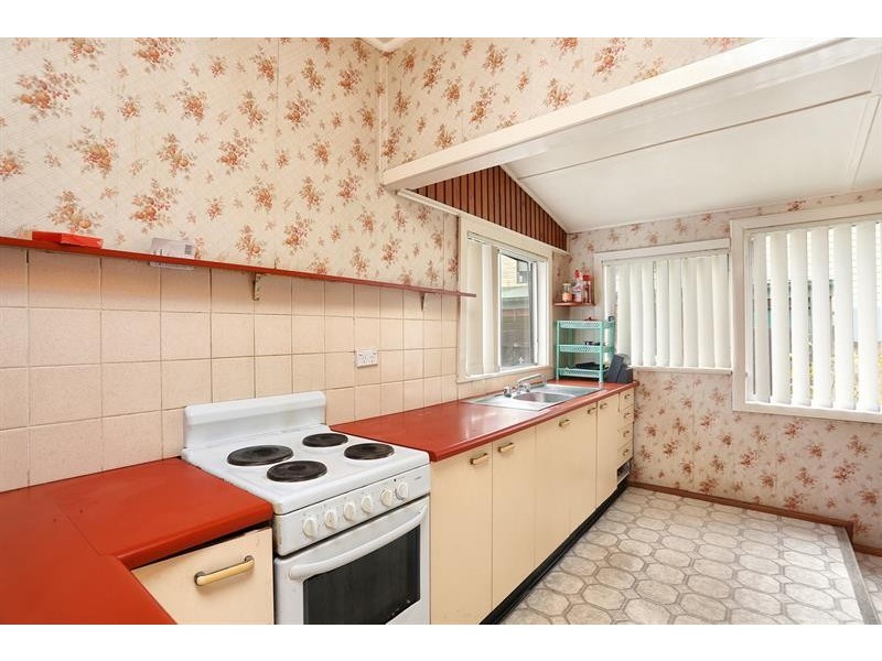 47 Waterside Cres, Carramar NSW 2163