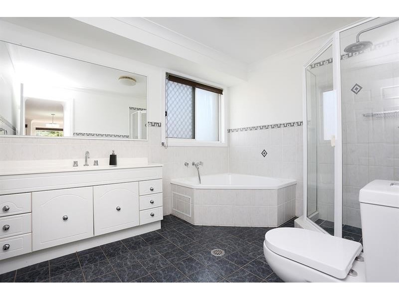 9 Central Ave, Chipping Norton NSW 2170