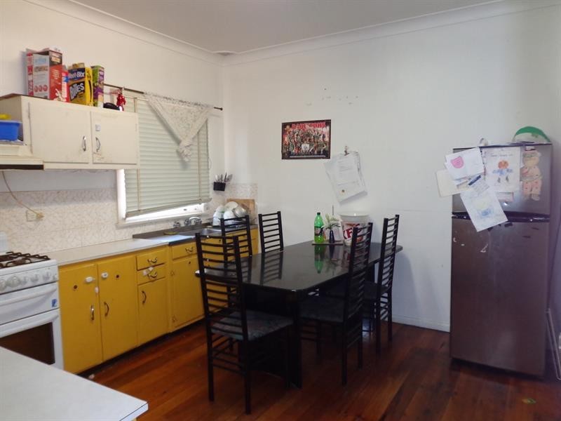 14 Hercules St, Fairfield East NSW 2165