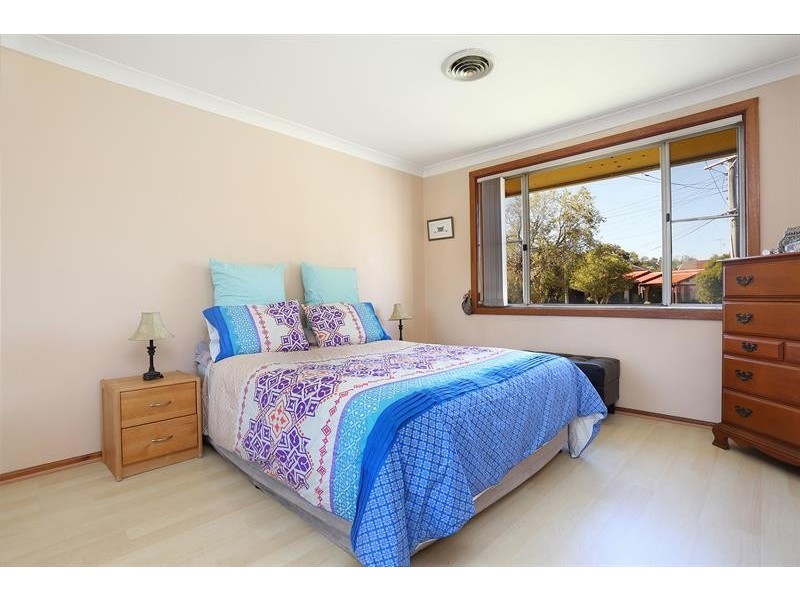 10 Fairlawn Cl, Lansvale NSW 2166