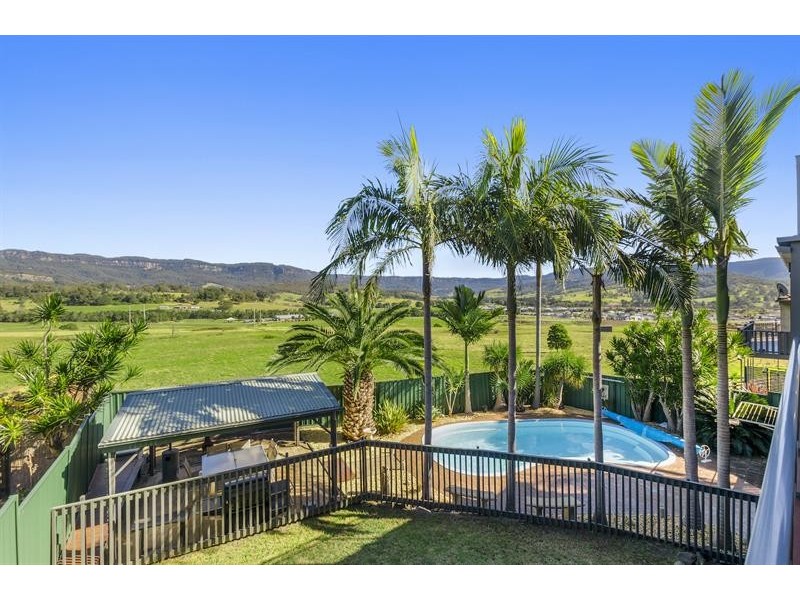 34 Noble Rd, Albion Park NSW 2527