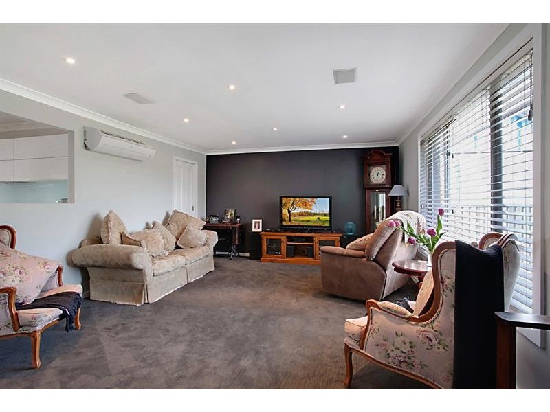 87 Oxford St, Cambridge Park NSW 2747