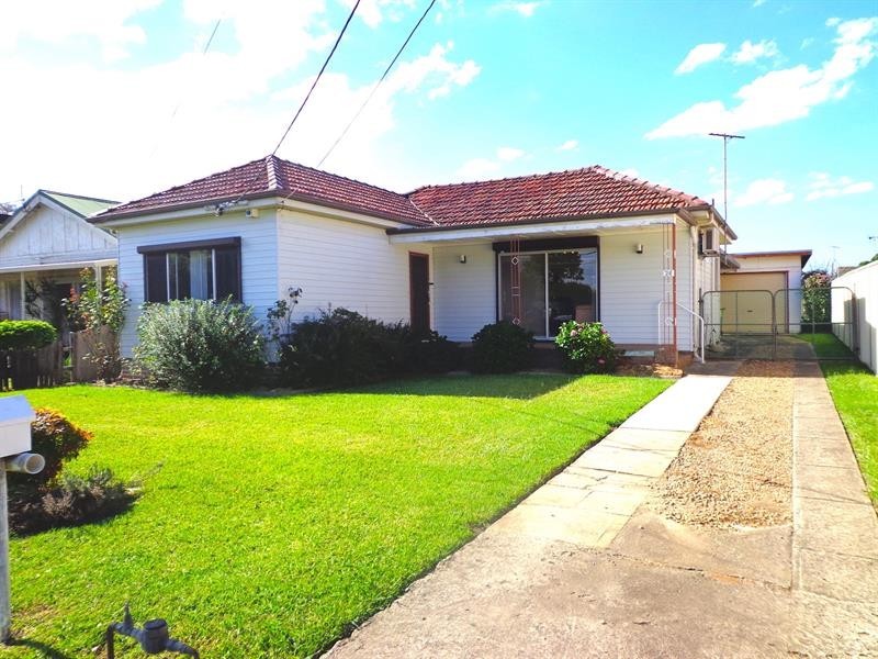 28 Avenel St, Canley Vale NSW 2166