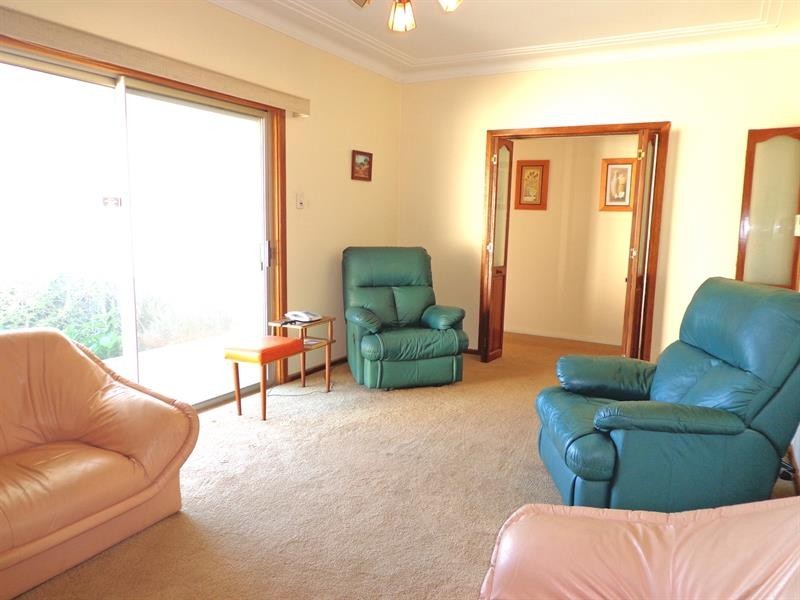 28 Avenel St, Canley Vale NSW 2166