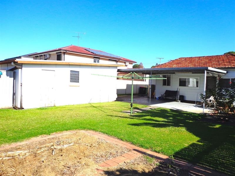 28 Avenel St, Canley Vale NSW 2166