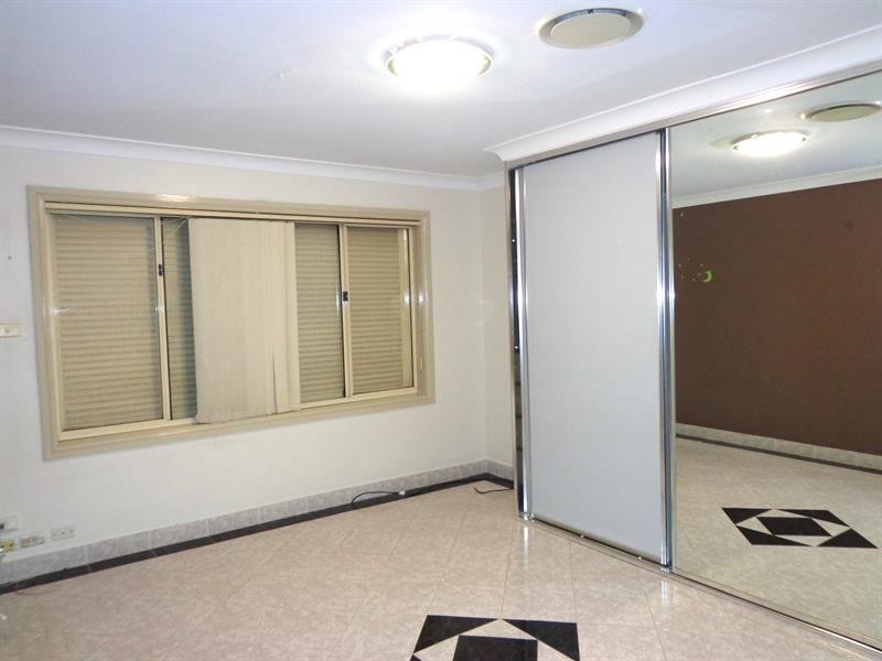 11A Hamersley St, Fairfield West NSW 2165