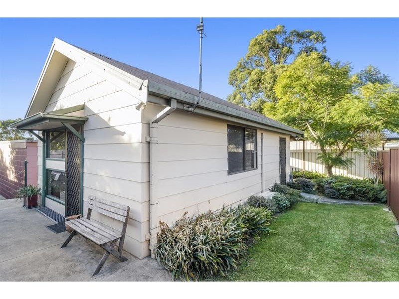 1 Beveridge St, Albion Park NSW 2527