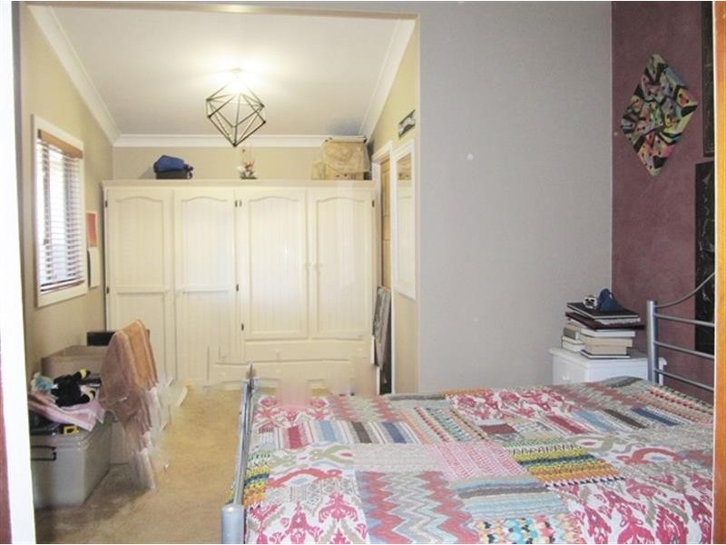 97 Buff Point Ave, Buff Point NSW 2262