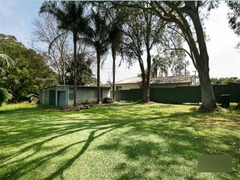 97 Buff Point Ave, Buff Point NSW 2262