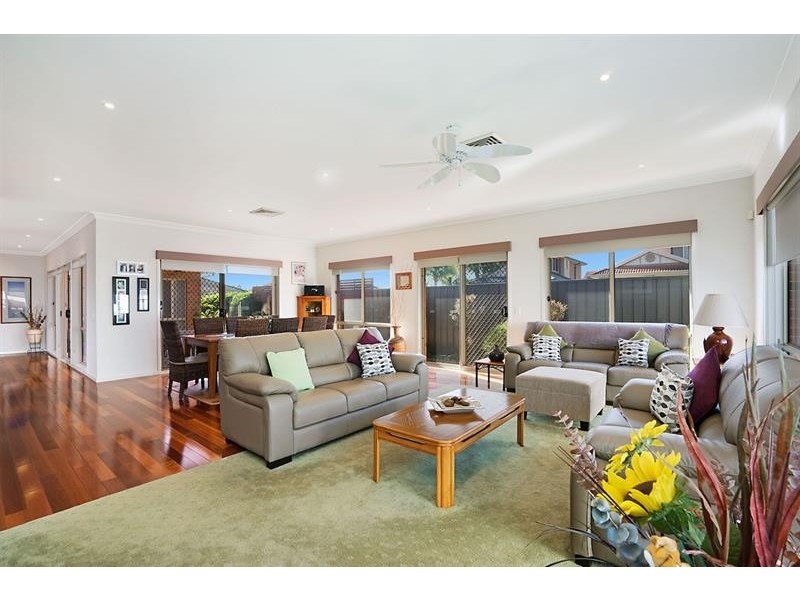 13 Birch Dr, Hamlyn Terrace NSW 2259