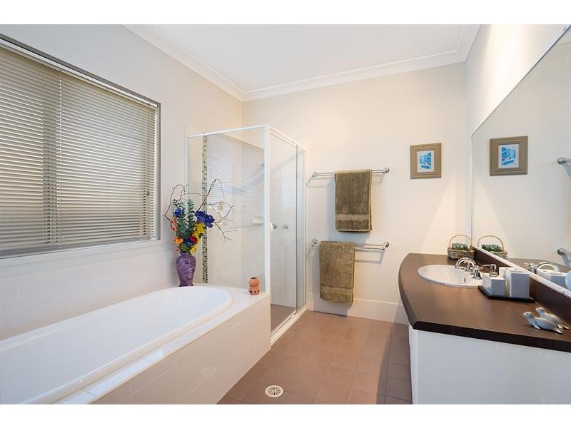 13 Birch Dr, Hamlyn Terrace NSW 2259