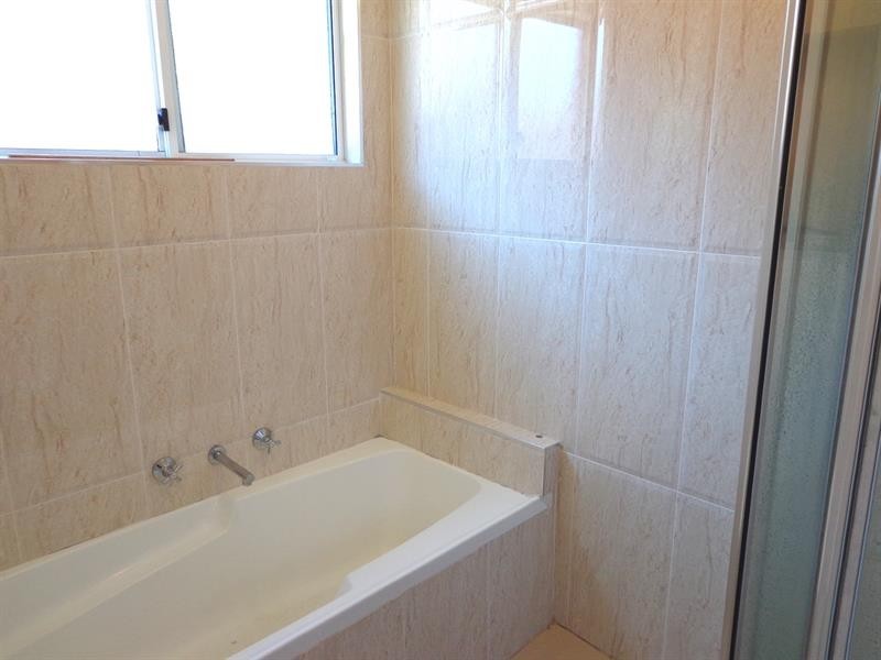 15 Alamein Rd, Bossley Park NSW 2176