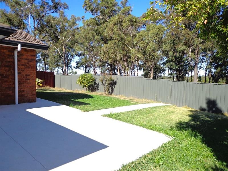 15 Alamein Rd, Bossley Park NSW 2176