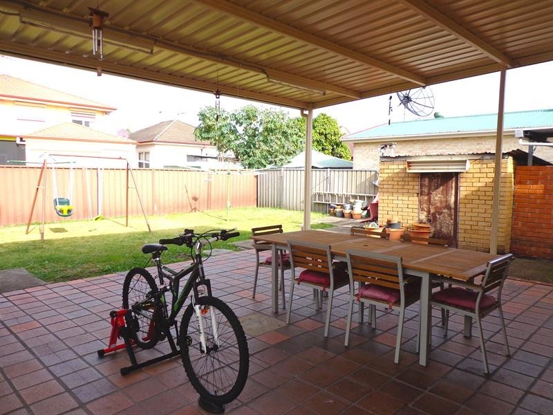 36 Coolibar St, Canley Heights NSW 2166