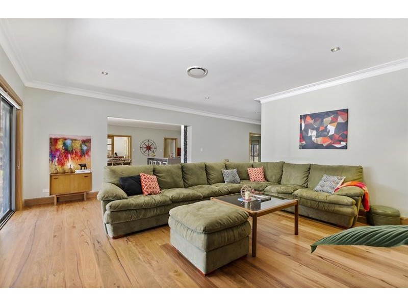 75 Kangaroo Rd, Tahmoor NSW 2573