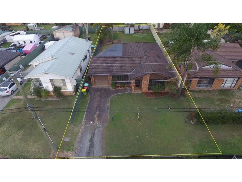 53 Catherine St, Mannering Park NSW 2259