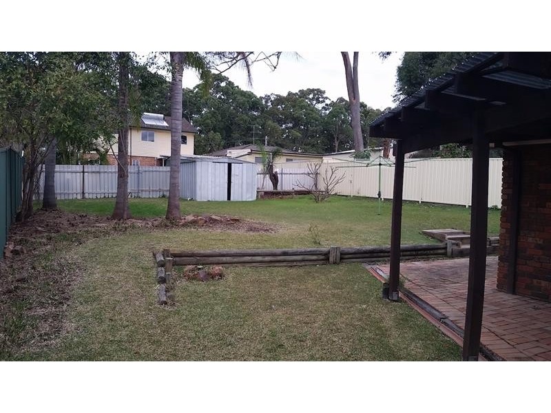 53 Catherine St, Mannering Park NSW 2259