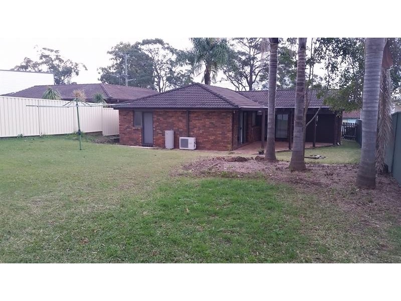 53 Catherine St, Mannering Park NSW 2259