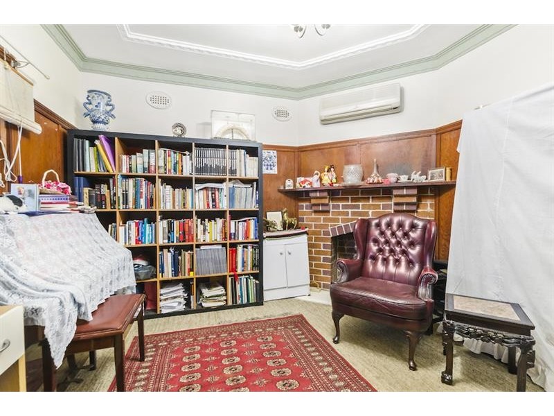 39 Hamilton St, Dapto NSW 2530