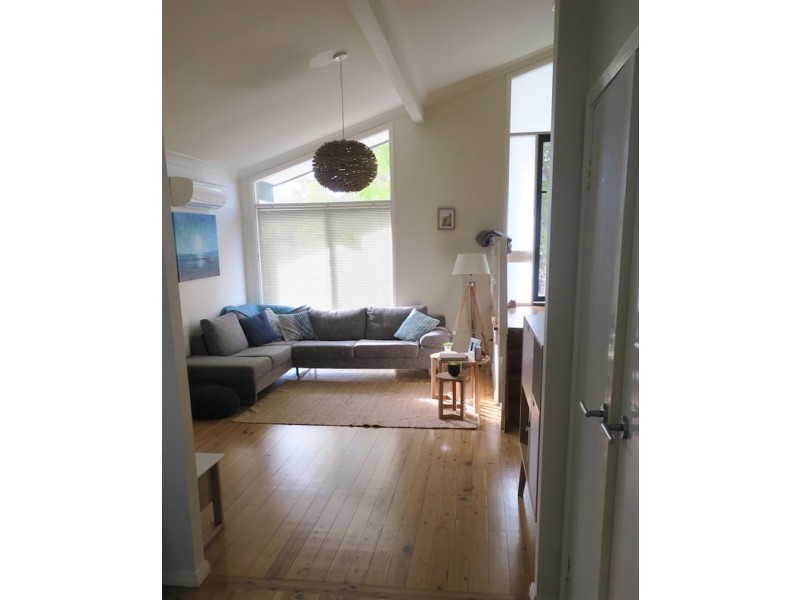 109 Thirroul Rd, Kanahooka NSW 2530