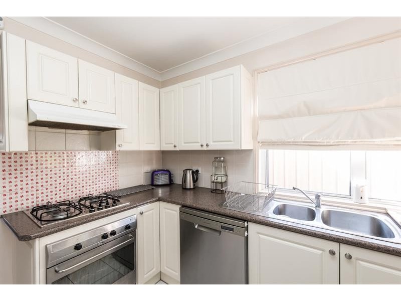 25 Lionel St, Ingleburn NSW 2565