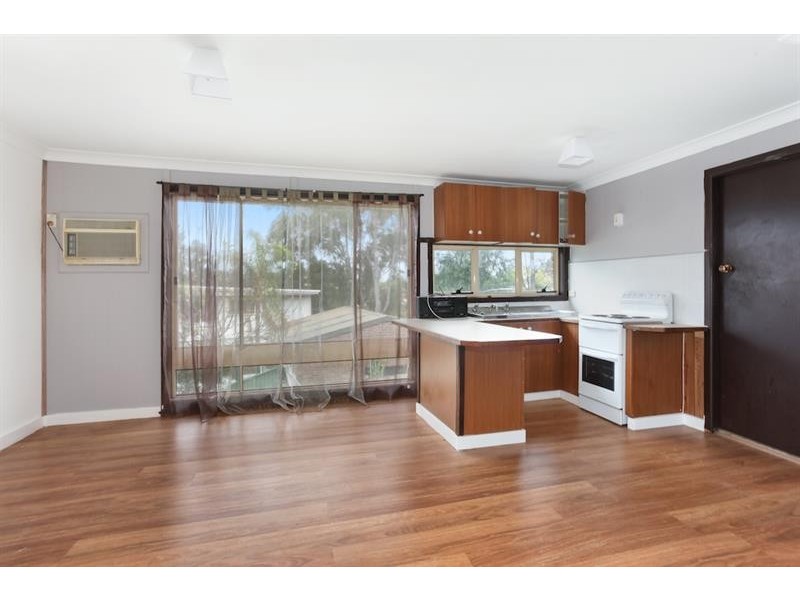 11 Foster Cl, West Hoxton NSW 2171
