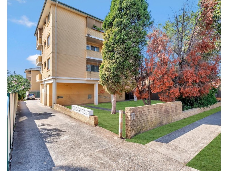 12/11 Gilbert Street, Cabramatta NSW 2166