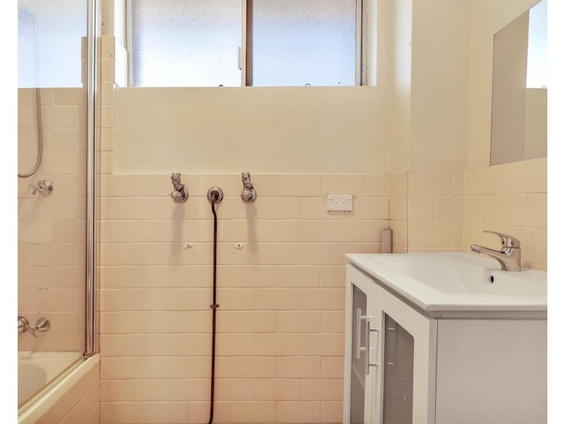 12/11 Gilbert Street, Cabramatta NSW 2166