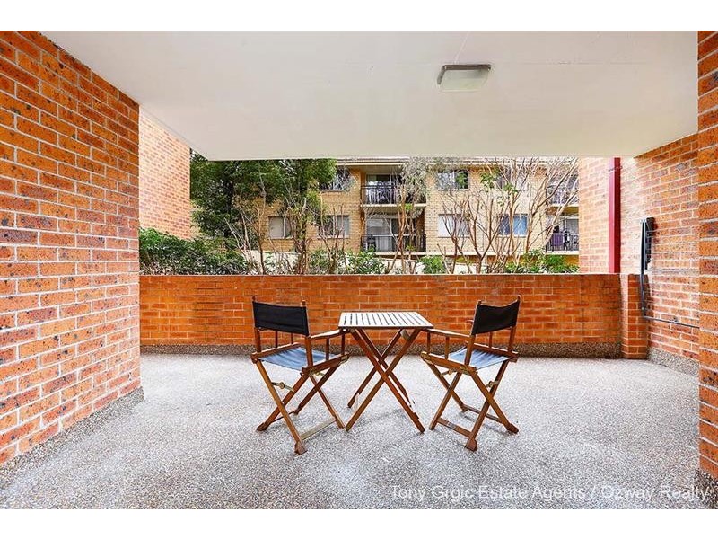 2/27-31 Manchester St, Merrylands NSW 2160