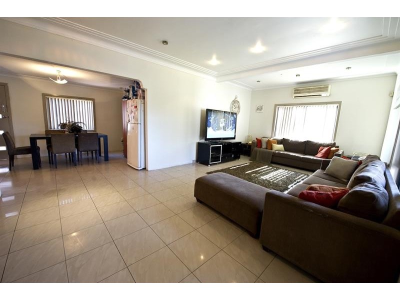 9 Bruce St, Lansvale NSW 2166