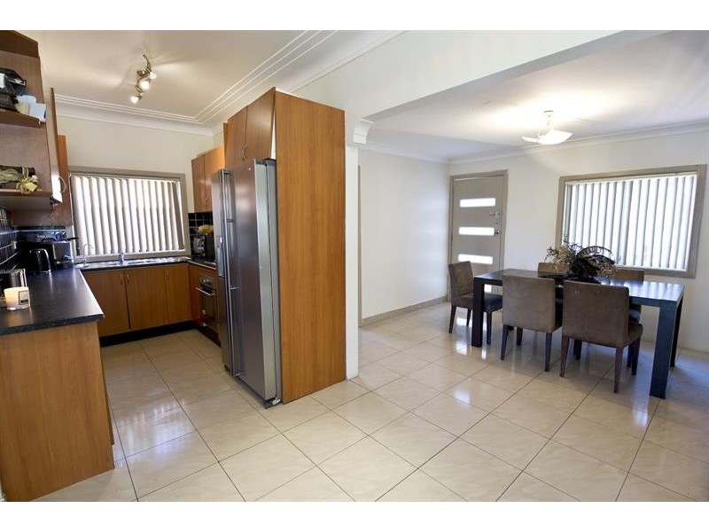 9 Bruce St, Lansvale NSW 2166