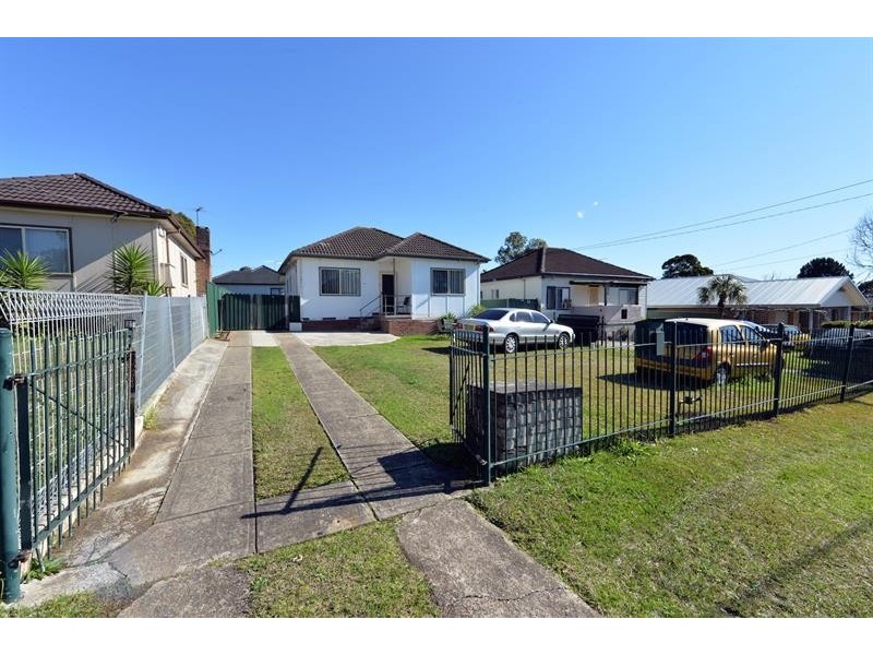 Fairfield East NSW 2165