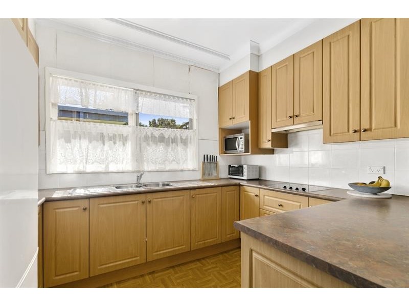 24 Windang Rd, Primbee NSW 2502