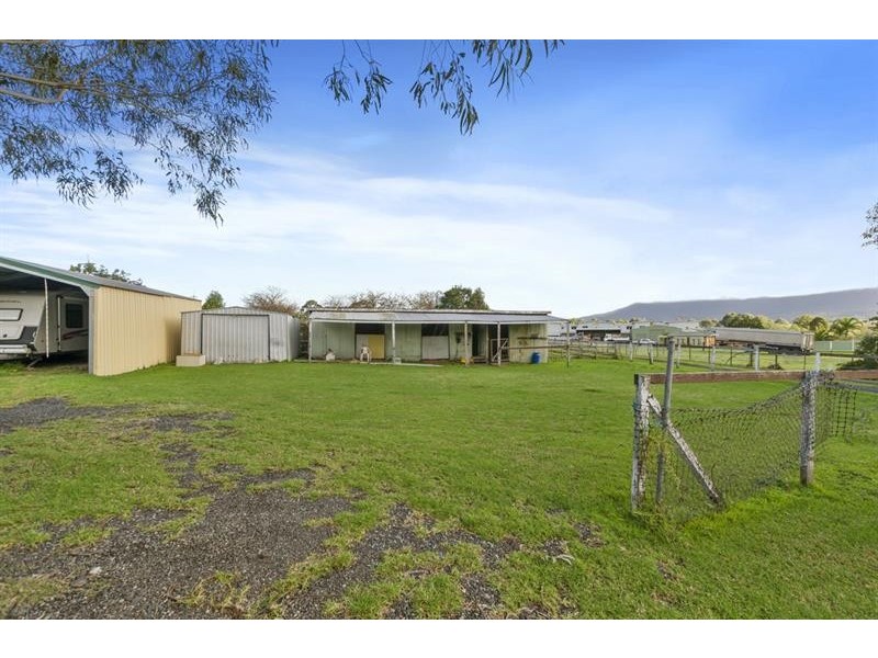 24b Avondale Rd, Avondale NSW 2530