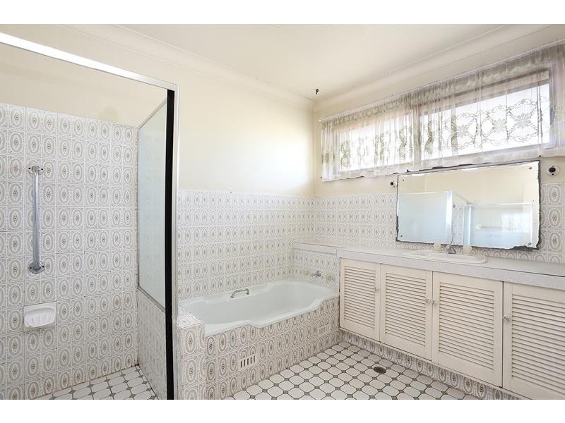 Canley Heights NSW 2166